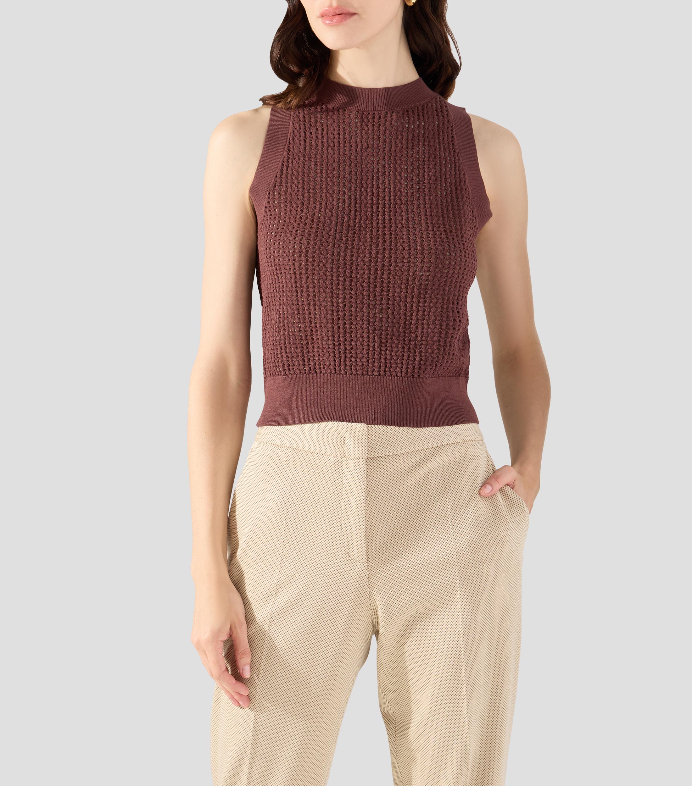 Blusa lisa sin mangas Mujer